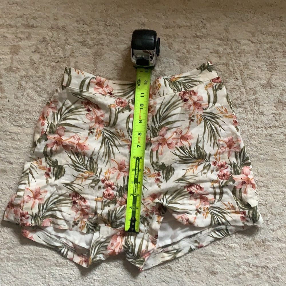 High waisted shorts and crop top floral two piece - Picture 9 of 9